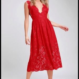 XS Lulus midi red lace dress